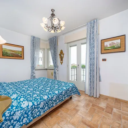 Relais Rosanna Stunning Lagoon-view Grado